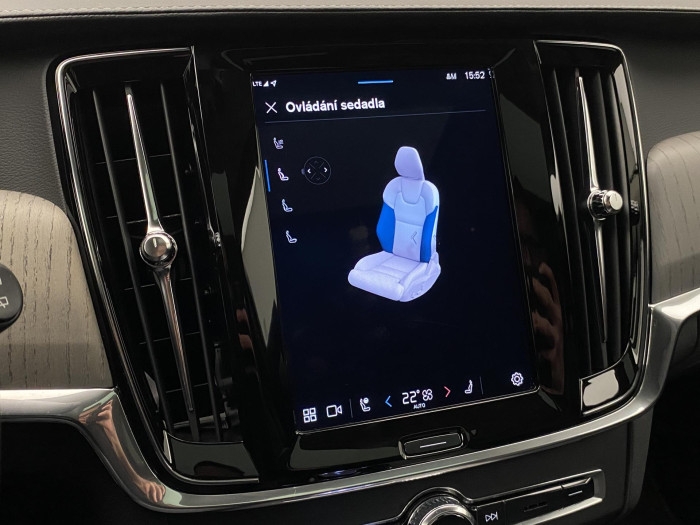 Volvo V90 CC B4 AWD ULTIMATE AUT CZ 2.0 CC CC