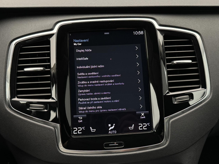 Volvo XC90 B5 AWD MOMENTUM PRO CZ 7M 2.0 Momentum