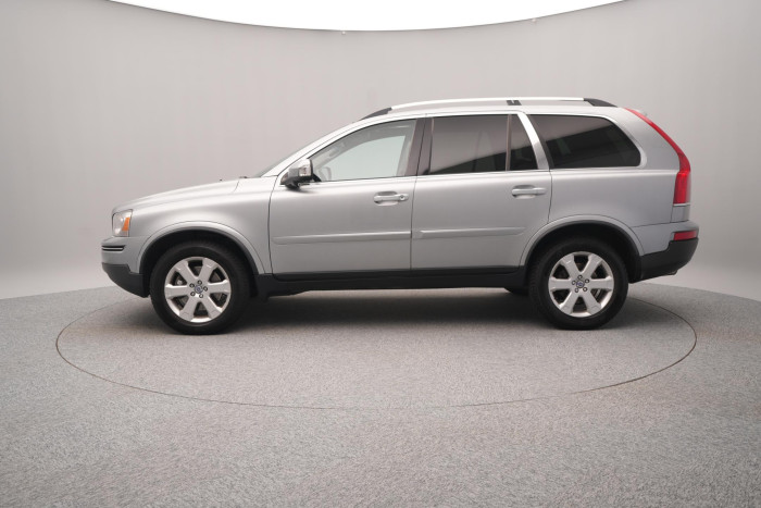 Volvo XC90 D5 AWD SUMMUM AUT 7 míst CZ 2.4 d Summum