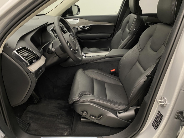 Volvo XC90 T8 AWD ULTRA DARK AUT CZ 7m