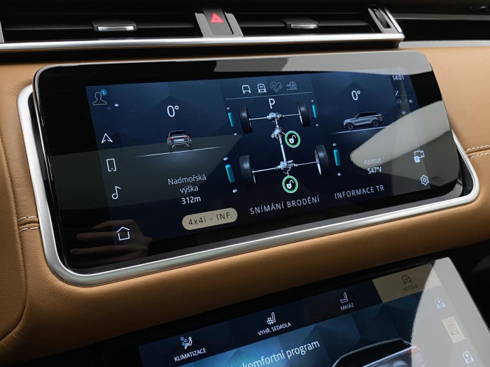 Land Rover Range Rover Velar D300 SE AWD AUT REZERVACE 3.0 d SE