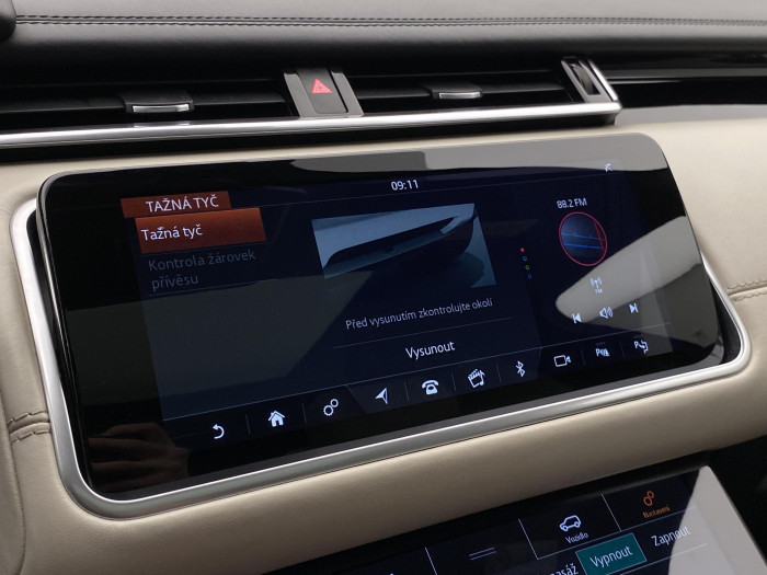 Land Rover Range Rover Velar D275 R-DYNAMIC AWD REZERVACE 3.0 d Dynamic