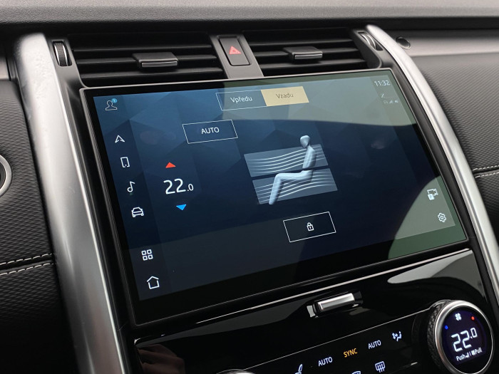 Land Rover Discovery D250 SE AWD REZERVACE 3.0 d SE