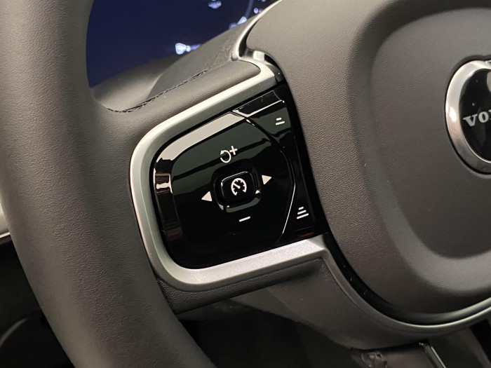 Volvo XC90 B5 AWD BLACK EDITION PLUS 7