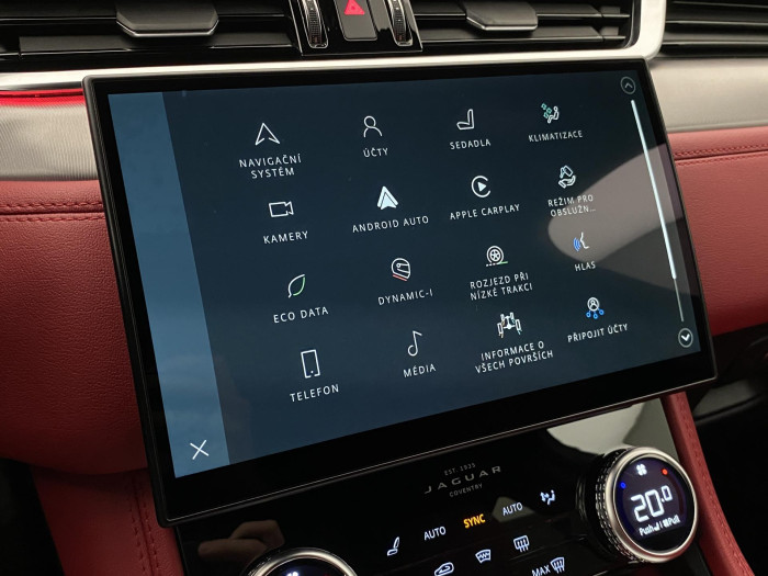 Jaguar F-Pace D300 S R-DYNAMIC AWD REZERVACE 3.0 d Dynamic