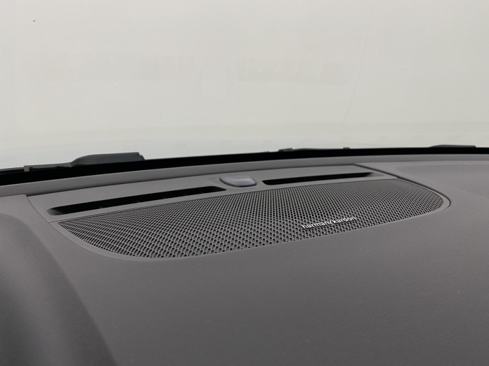 Volvo XC40 B3 DARK PLUS AUT CZ