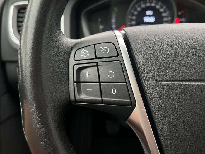 Volvo V60 D2 MOMENTUM 2.0 d Momentum