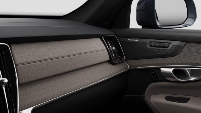 Volvo XC90 T8 AWD RECHARGE DARK ULTRA 7