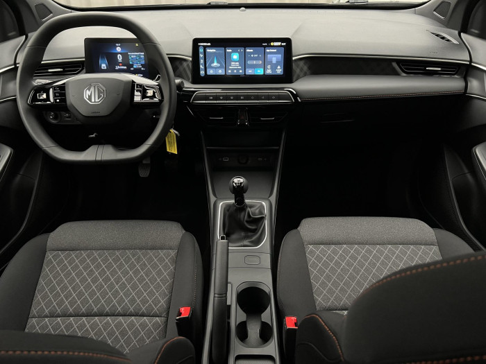 MG MG3 ICE ELEGANCE 1.5 MAN 1.5 Elegance