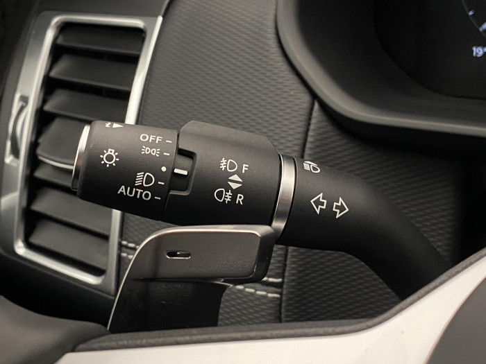 Land Rover Discovery D300 AWD DYNAMIC HSE REZERVACE 3.0 d Dynamic