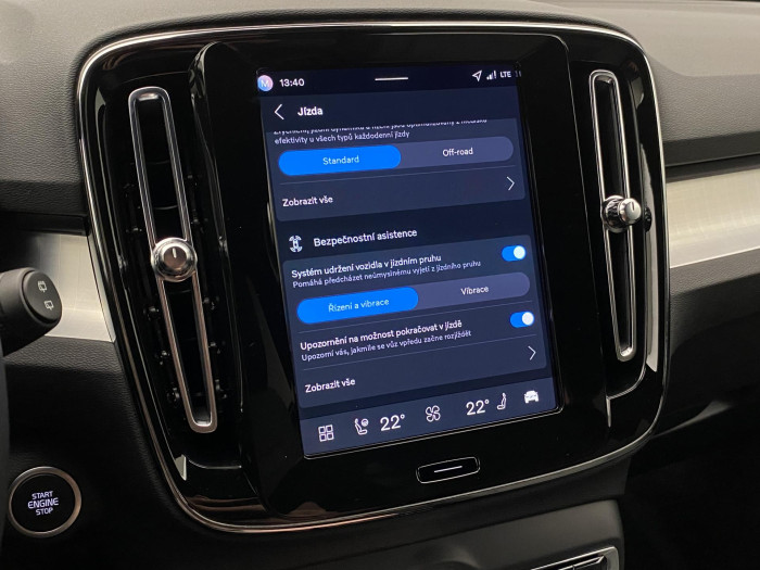 Volvo XC40 B3 AUT PLUS BLACK EDITION