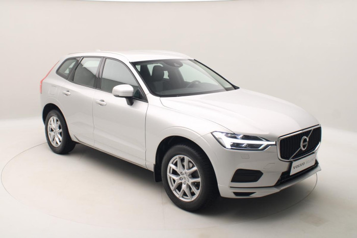 Volvo XC60 D4 AWD MOMENTUM REZERVACE 2.0 d Momentum