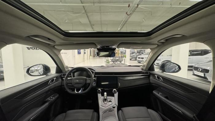 Lynk & Co 01 PHEV DCT AUT 1.maj. REZERVACE