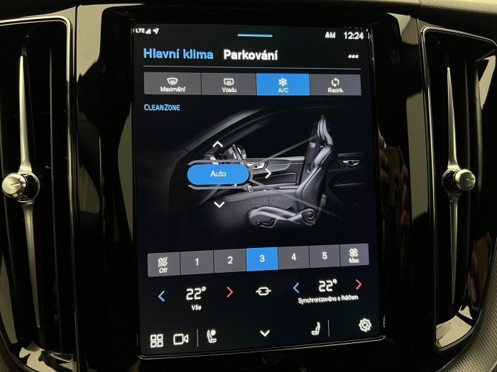 Volvo XC60 T6 AWD RECHARGE BLACK EDITION 2.0 Edition