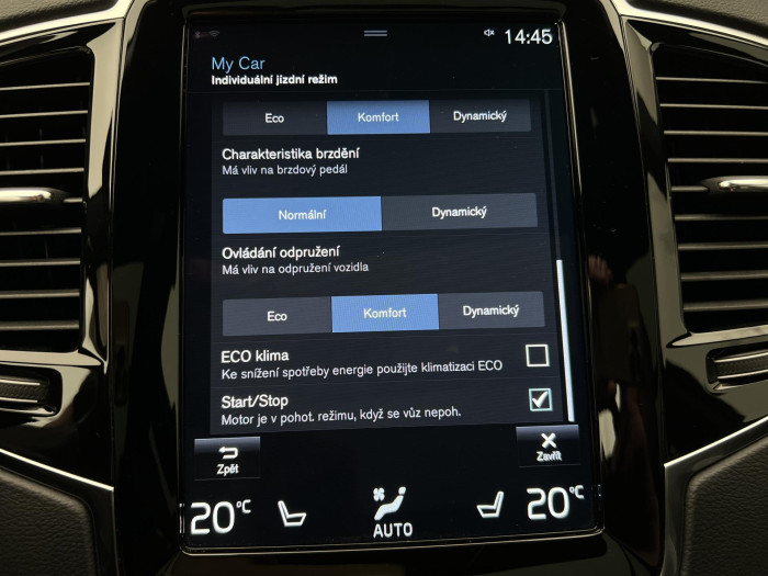 Volvo XC90 B5 AWD R-DESIGN 7MÍSTNÁ AUT