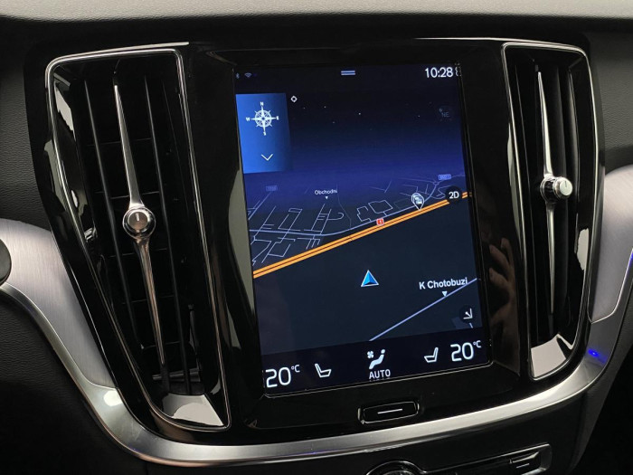 Volvo V60 D3 MOMENTUM AUT REZERVACE 2.0 d Momentum