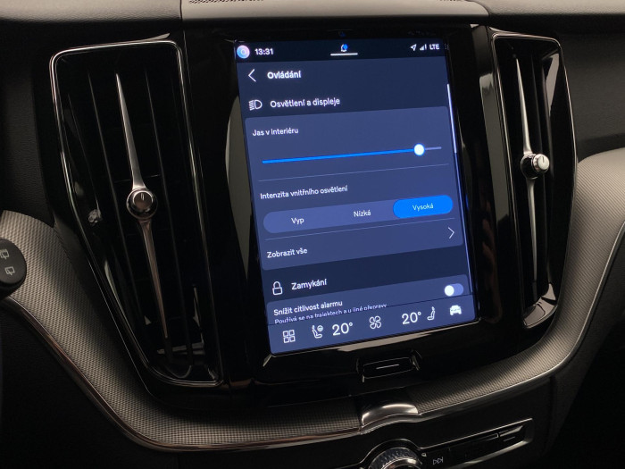 Volvo XC60 B5 AWD DARK PLUS AUT CZ