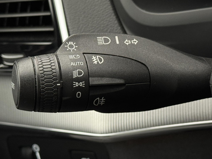 Volvo XC90 B5 AWD R-DESIGN AUT CZ