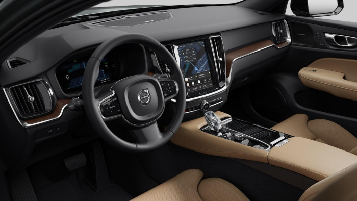 Volvo V60 T6 AWD Plug-in DARK PLUS