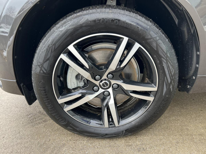 Volvo XC60 B4 AWD DARKPLUS Aut 1.maj.