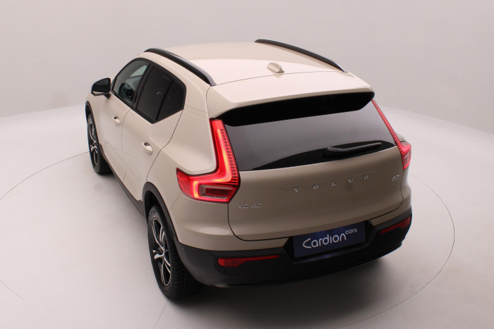 Volvo XC40 B3 AUT DARK PLUS
