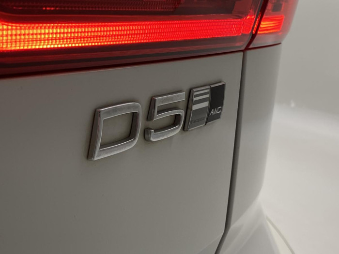 Volvo XC60 D5 AWD INSCRIPTION REZERVACE 2.0 d