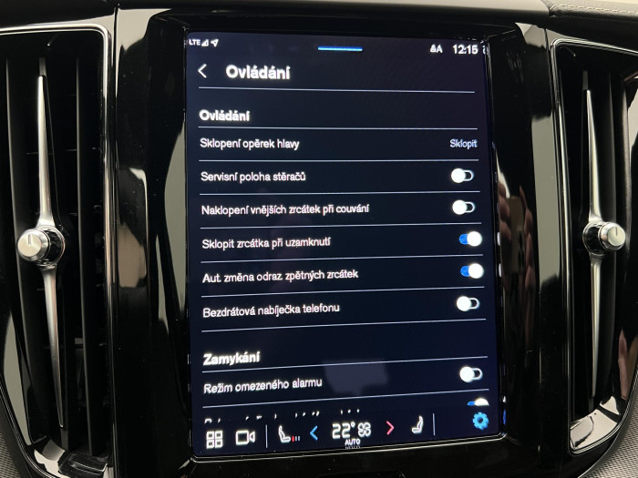 Volvo XC60 B5 AWD R-DESIGN AUT