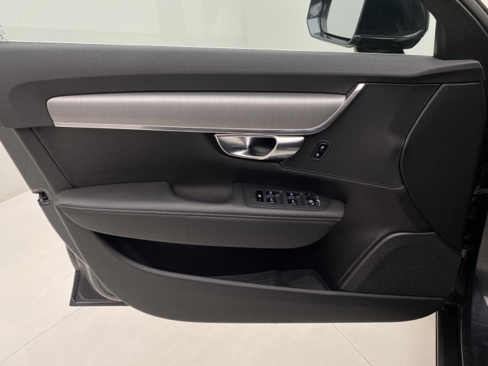 Volvo V90 D4 MOMENTUM AUT 2.0 d Momentum