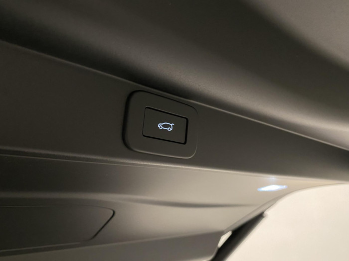 Land Rover Range Rover P530 AUTOBIOGRAPHY REZERVACE