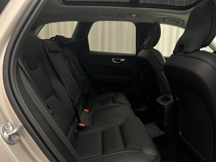 Volvo XC60 T6 AWD RECHARGE BRIGHT ULTRA
