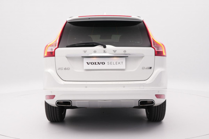 Volvo XC60 D4 AWD MOMENTUM REZERVACE 2.4 d Momentum