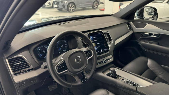 Volvo XC90 B5 AWD MOMENTUM AUT 2.0 Momentum