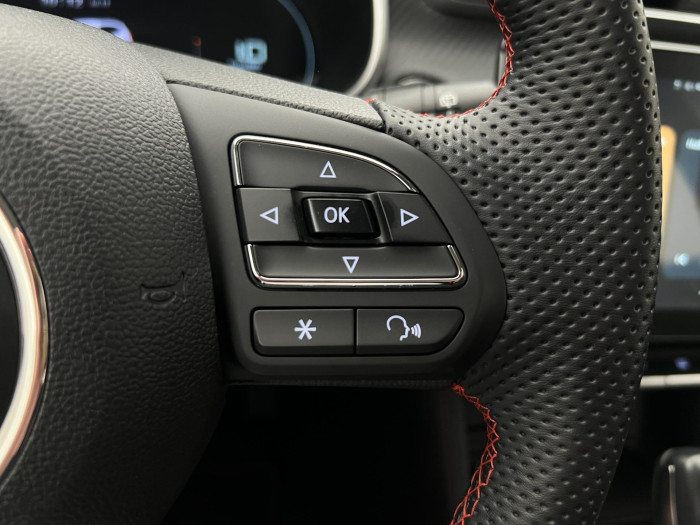 MG ZS 1.0T EXCLUSIVE AUT CZ 1.maj. 1.0 Exclusive