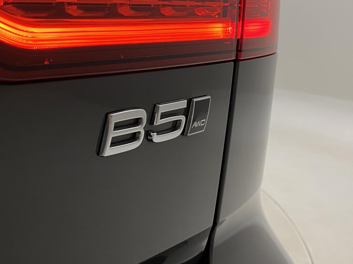 Volvo V60 CC B5 AWD PLUS BRIGHT AUT