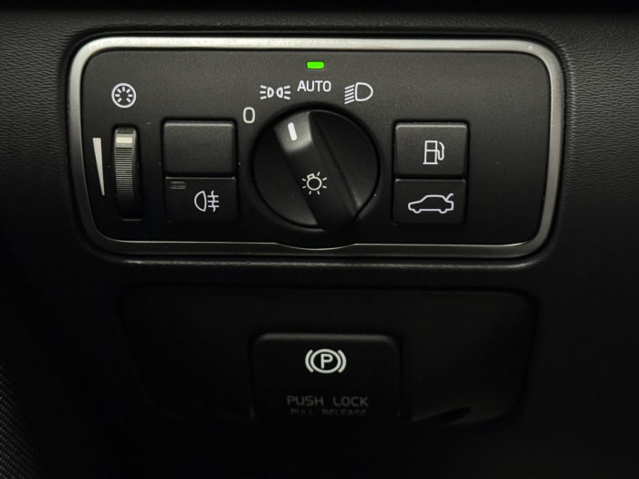 Volvo XC60 D5 AWD SUMMUM CZ 2.4 d Summum