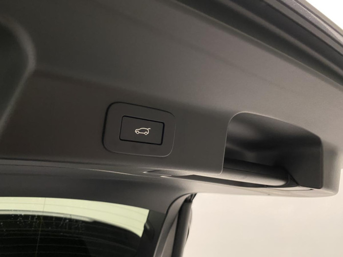 Jaguar F-Pace P250 R-DYNAMIC SE REZERVACE 2.0 Dynamic SE