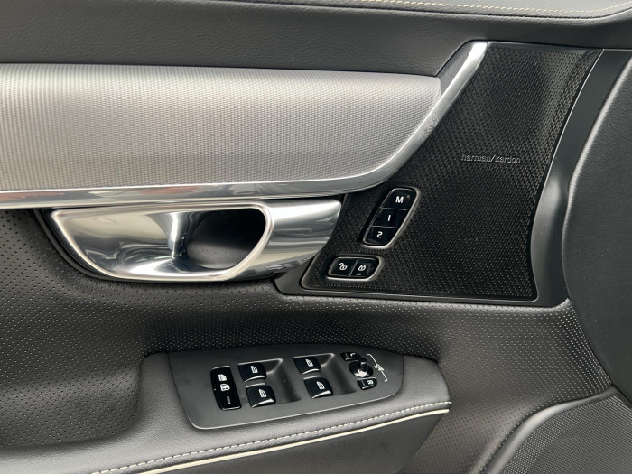 Volvo S90 B5 R-DESIGN AUT