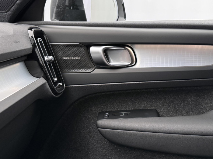 Volvo XC40 B3 AUT DARK PLUS