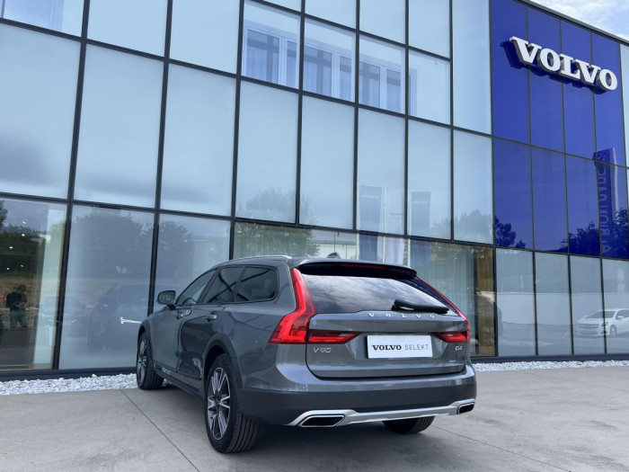 Volvo V90 CROSS COUNTRY D4 AWD Aut 1.maj 2.0 d