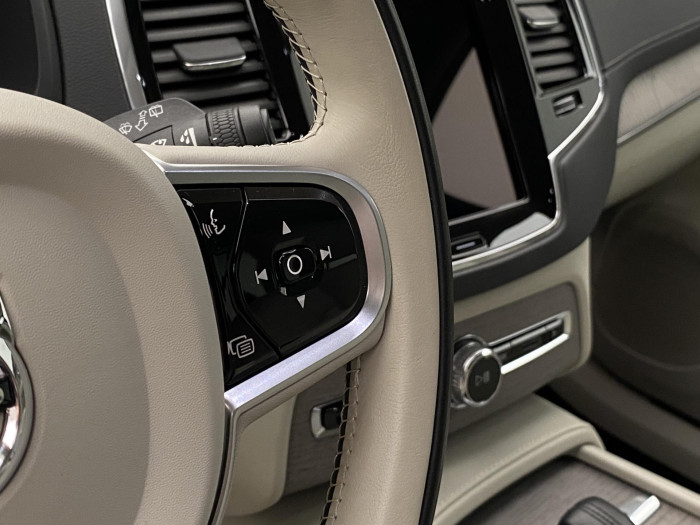 Volvo XC90 B5 AWD INSCRIPTION AUT CZ