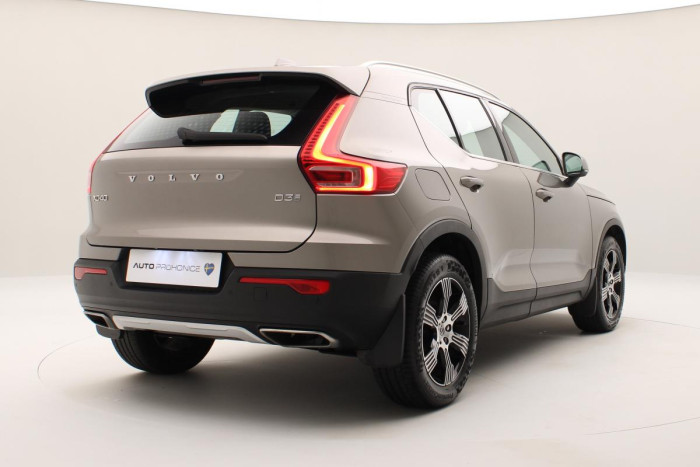 Volvo XC40 D3 INSCRIPTION REZERVACE 2.0 d