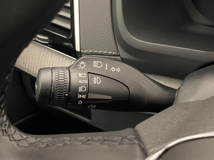 Volvo XC90 B6 AWD BRIGHT PLUS REZERVACE