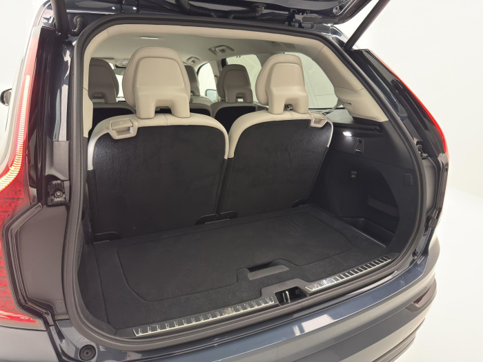 Volvo XC90 T8 AWD RECHARGE DARK PLUS 7m