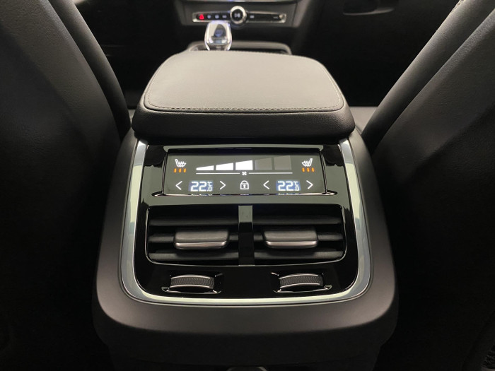 Volvo S90 B5 AWD BRIGHT REZERVACE