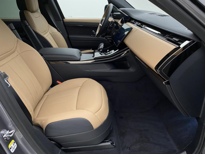 Land Rover Range Rover Sport D300 DYNAMIC SE AWD AUT 3.0 d Dynamic SE