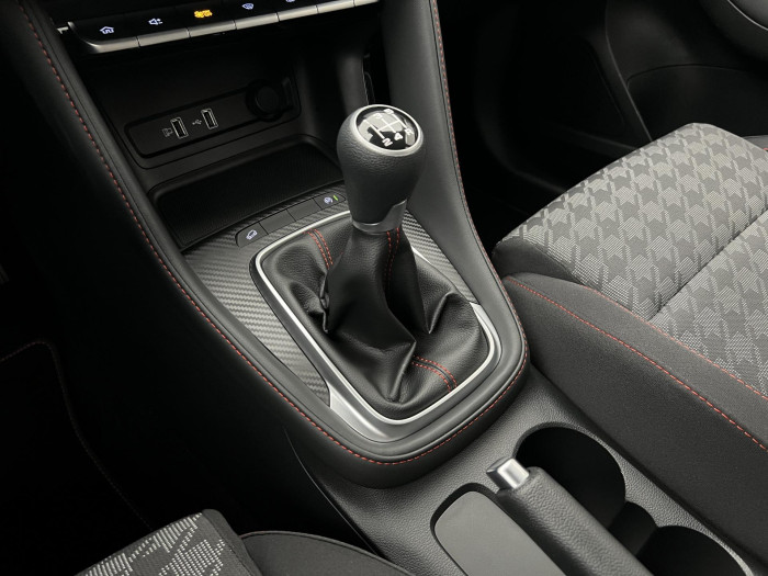 MG ZS 1.5 ESSENTIAL PLUS CZ 1.maj.