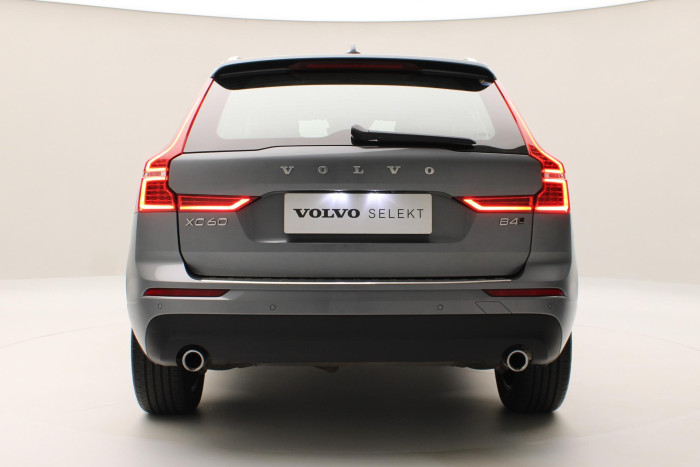 Volvo XC60 B4 AWD MOMENTUM AUT 2.0 Momentum