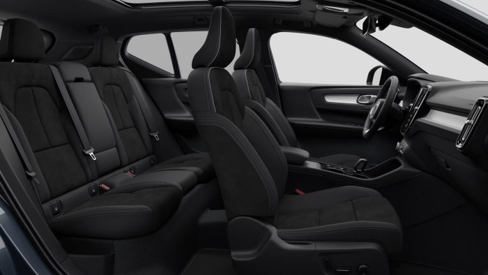 Volvo XC40 B3 AUT DARK PLUS