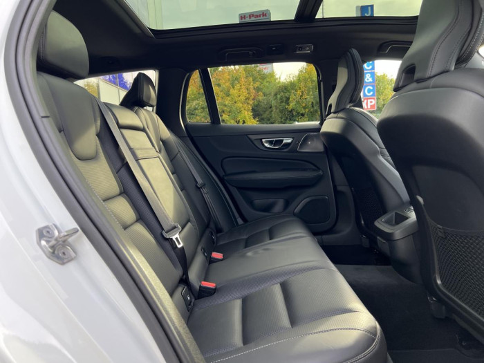 Volvo V60 T6 AWD INSCRIPTION REZERVACE