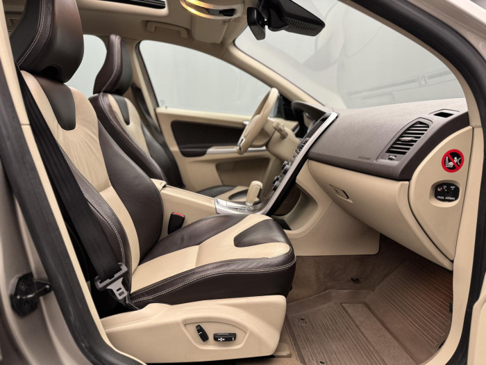 Volvo XC60 D3 AWD SUMMUM AUT CZ 2.4 d Summum